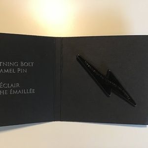 DONATING SOON Harry Potter Lightning Bolt Enamel Pin New